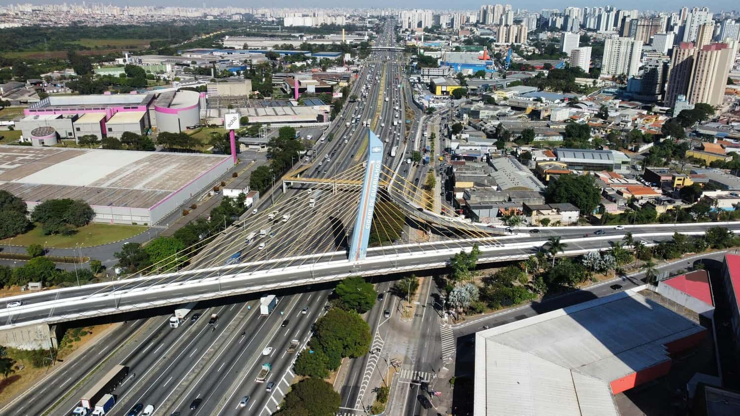 Saiba os motivos por que as pessoas optam por morar em Guarulhos.